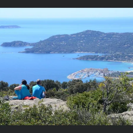 Appartement Pieds Dans L'Eau Vue Mer Bormes Les Mimosas Exterior foto